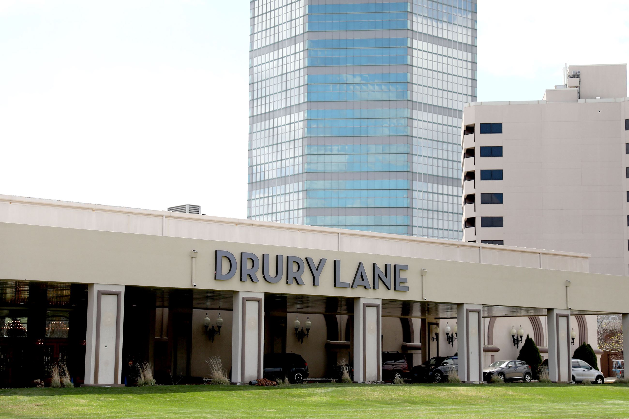 Outside photo of the entrance to Drury Lane Theatre